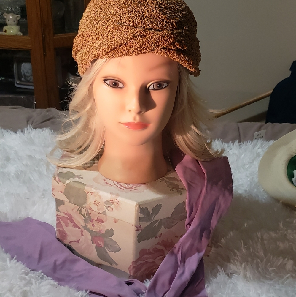 Vintage 1940-1950 hat and glove set